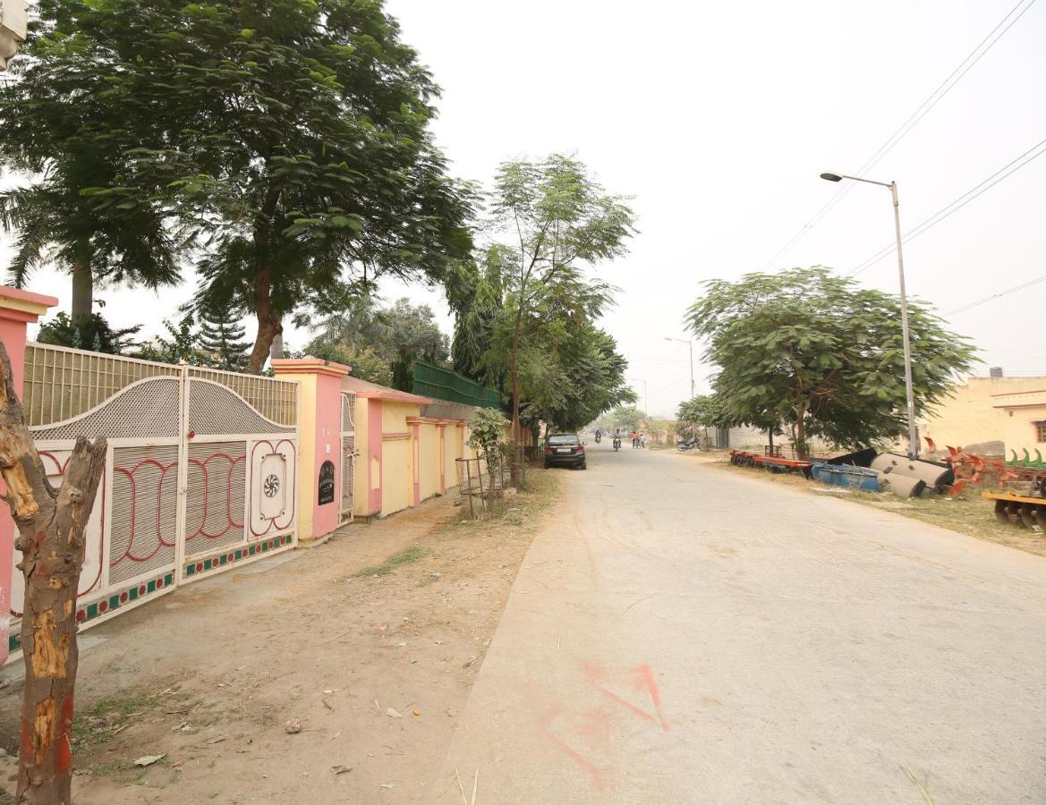 The Karnal Resort Exterior photo