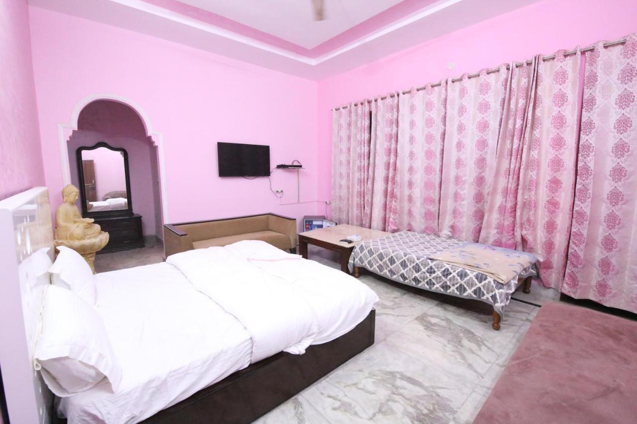 The Karnal Resort Exterior photo