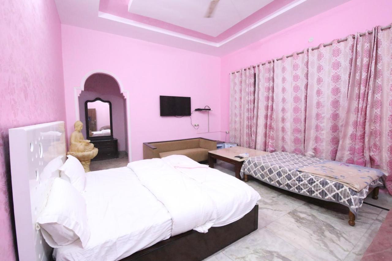 The Karnal Resort Exterior photo