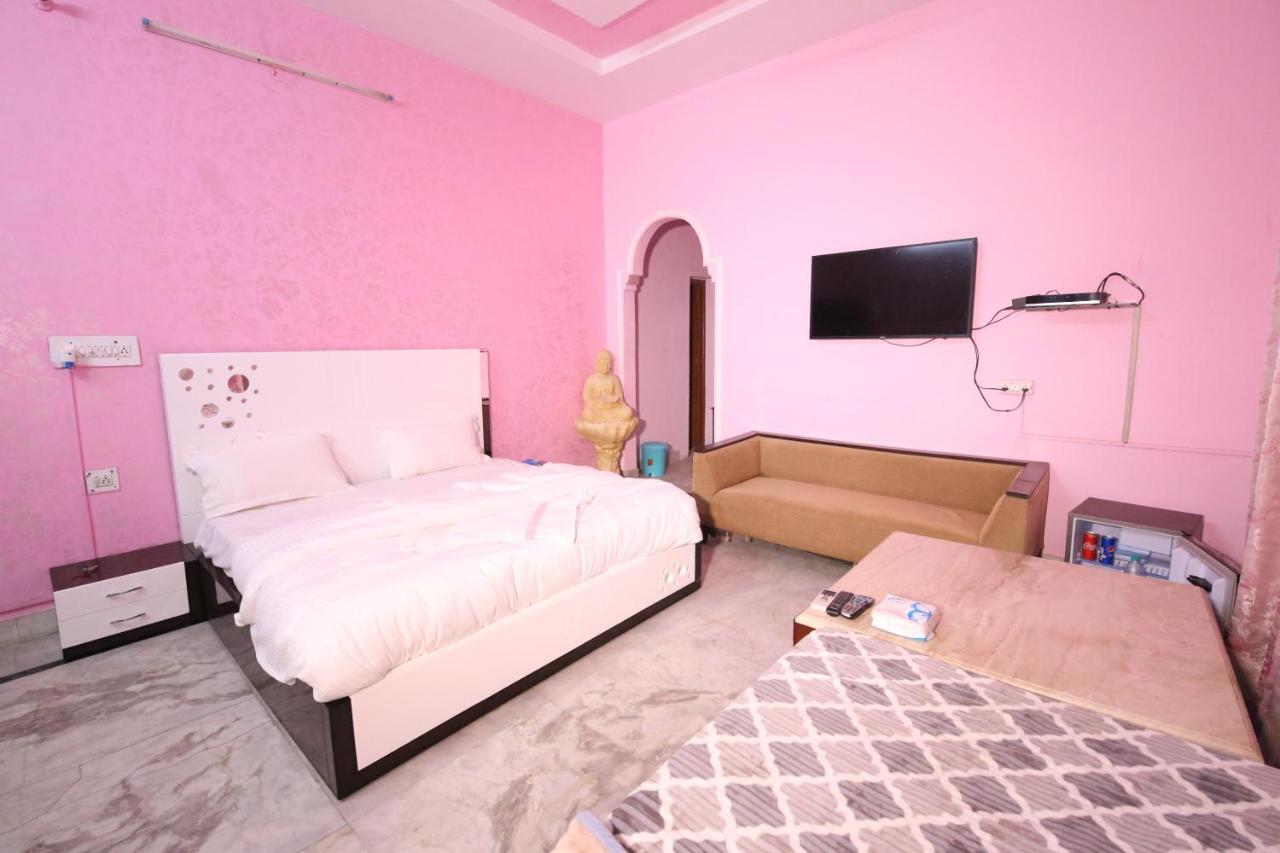 The Karnal Resort Exterior photo